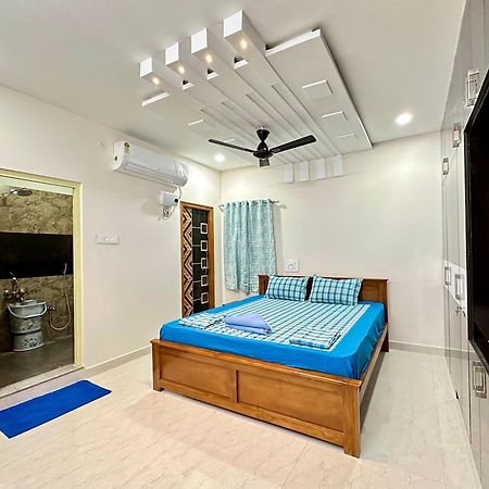 Truelife - 3Bhk Family Suites - Ps4 Pure Veg Restaurant On The Way To Balaji Temple - 2500 Sft Large Signature Apartment - Modular Kitchen - Super Fast Wifi, Smart Tv, 250 Jio Channels - Parking - Easy Access To All Temples - Top Service With Lots Of Tirupati Exteriér fotografie