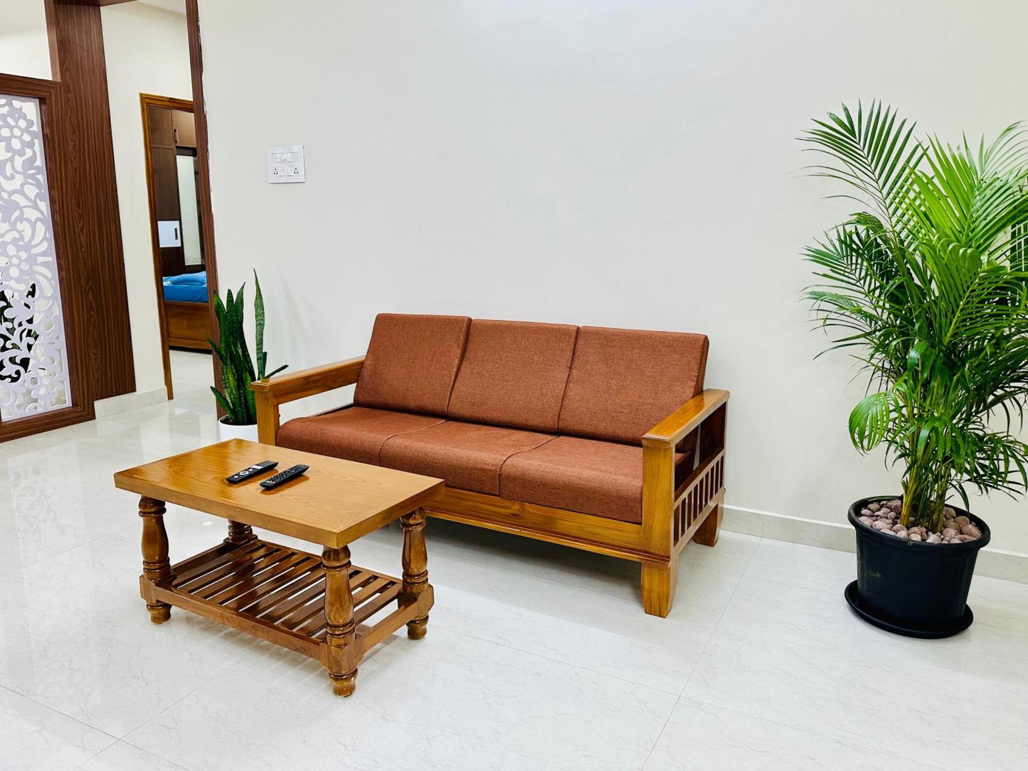 Truelife - 3Bhk Family Suites - Ps4 Pure Veg Restaurant On The Way To Balaji Temple - 2500 Sft Large Signature Apartment - Modular Kitchen - Super Fast Wifi, Smart Tv, 250 Jio Channels - Parking - Easy Access To All Temples - Top Service With Lots Of Tirupati Exteriér fotografie