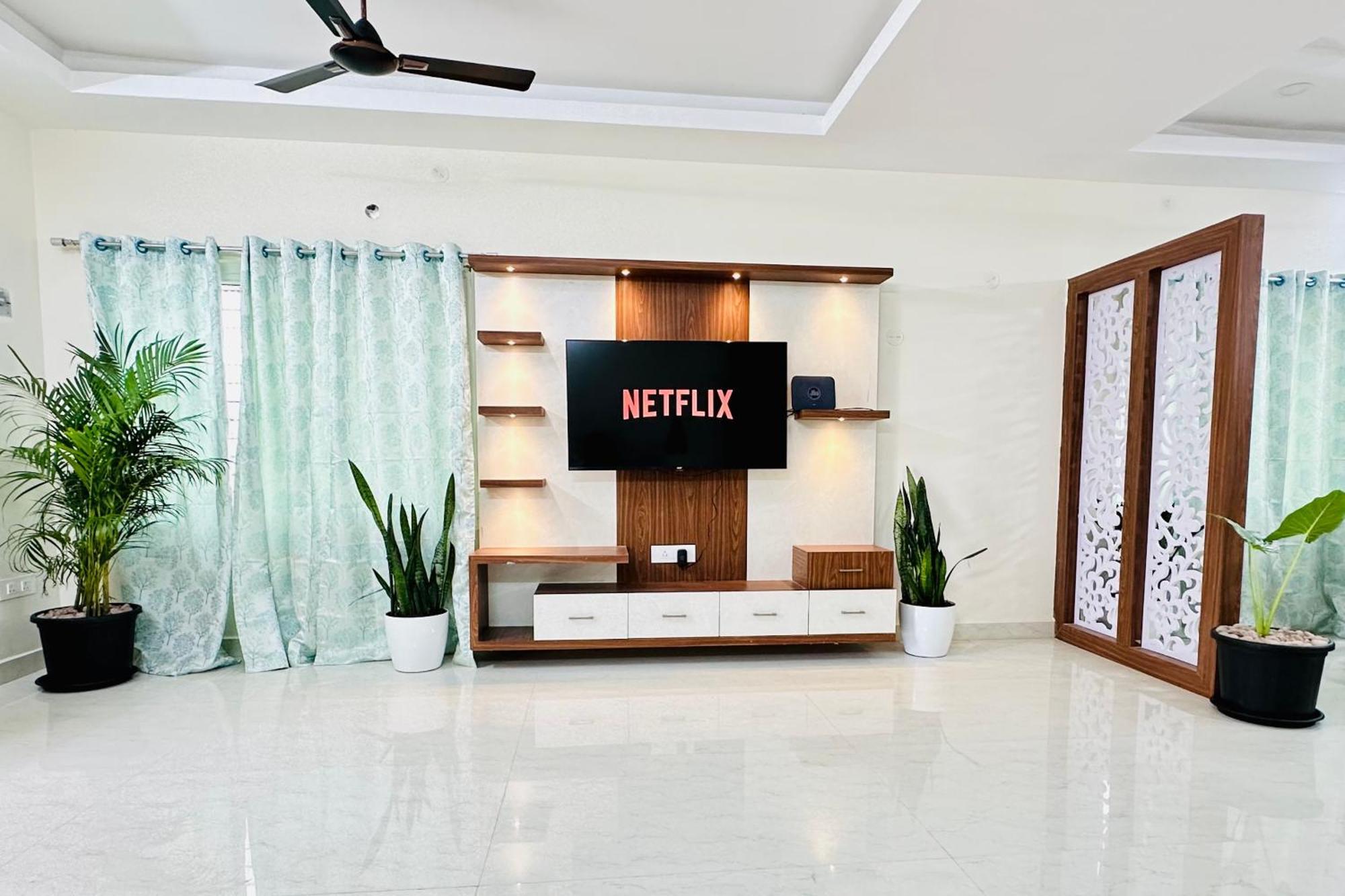 Truelife - 3Bhk Family Suites - Ps4 Pure Veg Restaurant On The Way To Balaji Temple - 2500 Sft Large Signature Apartment - Modular Kitchen - Super Fast Wifi, Smart Tv, 250 Jio Channels - Parking - Easy Access To All Temples - Top Service With Lots Of Tirupati Exteriér fotografie