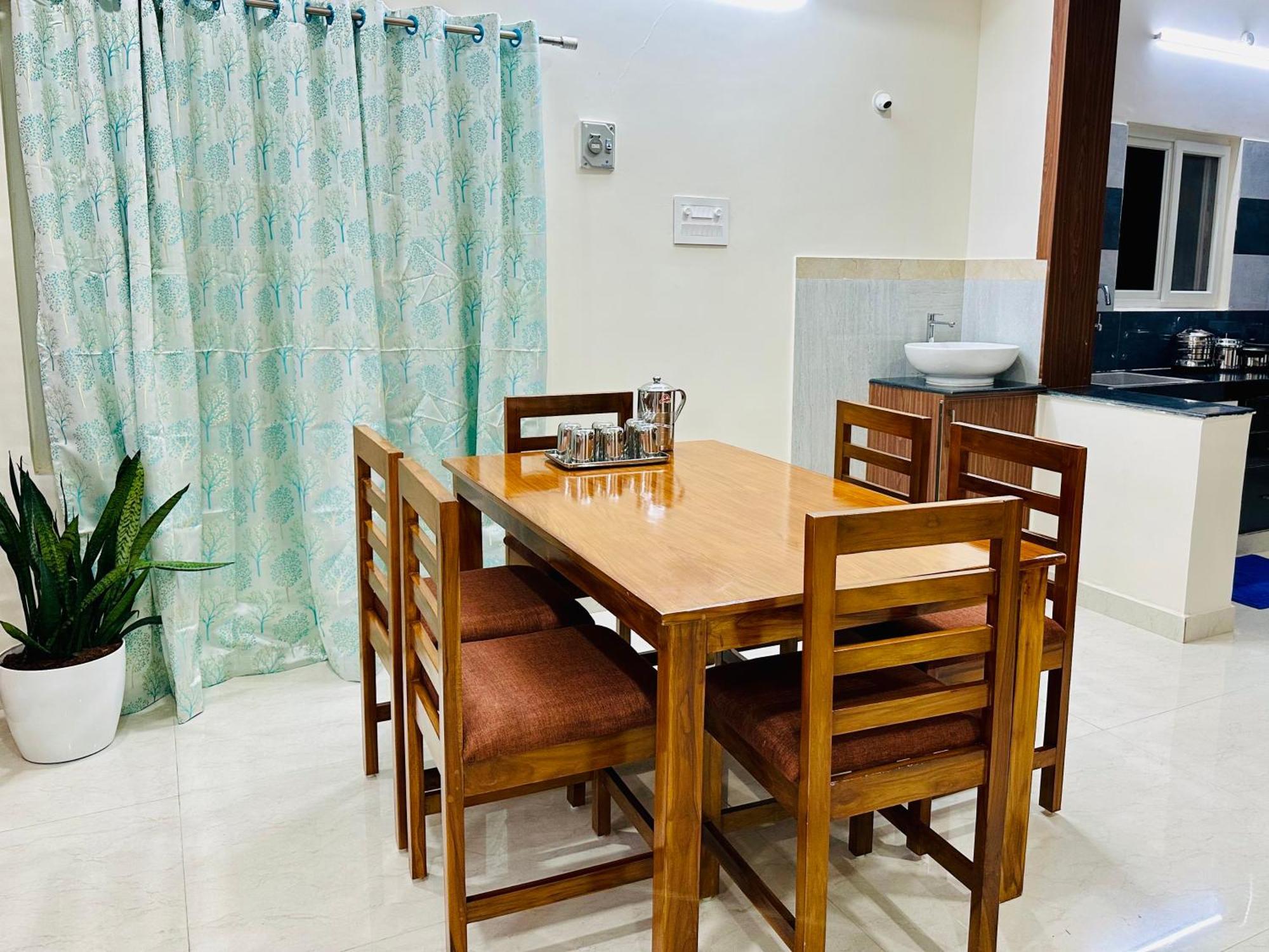 Truelife - 3Bhk Family Suites - Ps4 Pure Veg Restaurant On The Way To Balaji Temple - 2500 Sft Large Signature Apartment - Modular Kitchen - Super Fast Wifi, Smart Tv, 250 Jio Channels - Parking - Easy Access To All Temples - Top Service With Lots Of Tirupati Exteriér fotografie